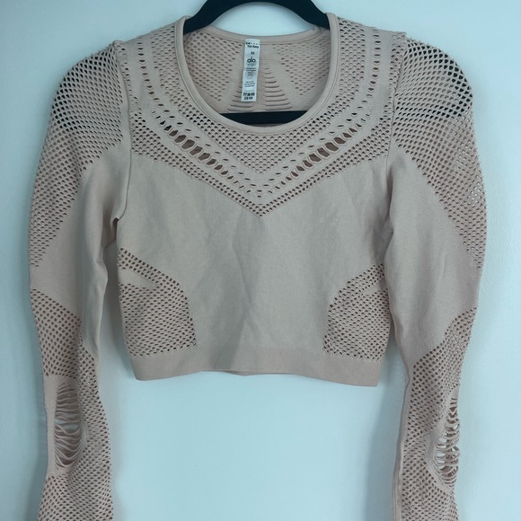 ALO Yoga Siren Long Sleeve Crop Top - Picture 3 of 4
